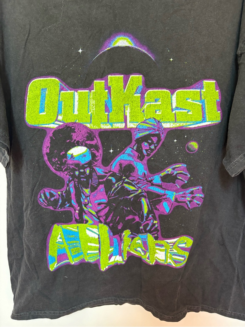 NWOT Urban Outfitters Outkast Tracklist Graphic Tee Size Large - Picture 5 of 12